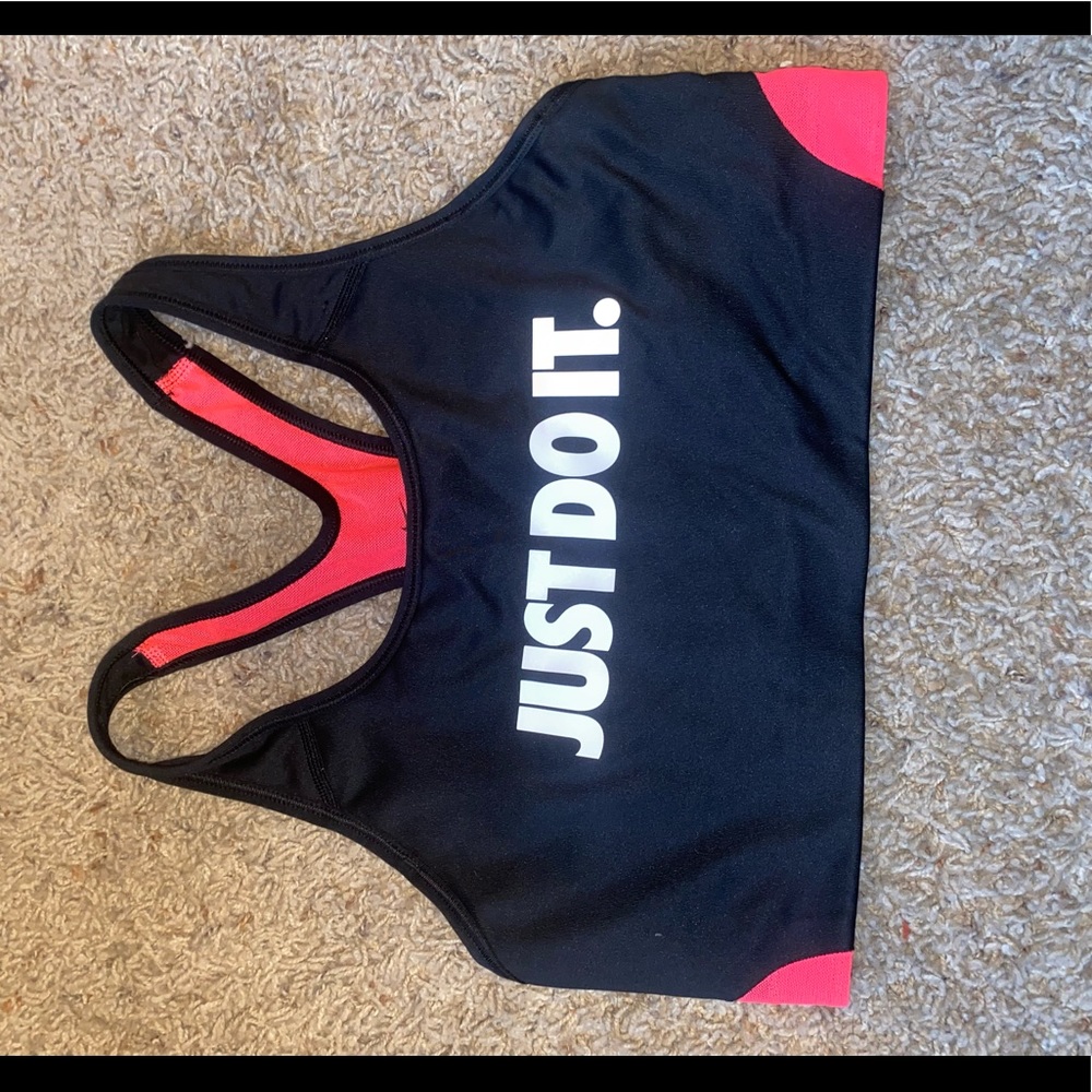 Women’s Nike sports bra